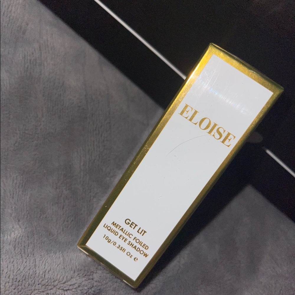 Liquid eyeshadow